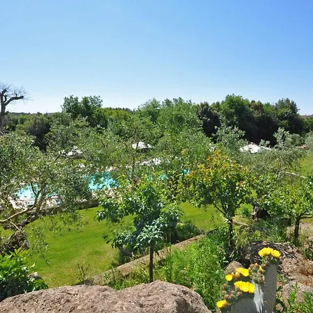 Sleeps 3 Apartment Sovana